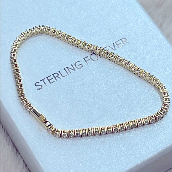 New unworn Sterling Forever 14k gold plated cubic zirconia tennis bracelet - Picture 2 of 5